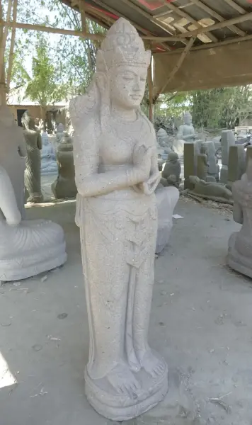 Product image 3 of the product “Standing Sri Dewi. Made from riverstone. Height 175cm ”